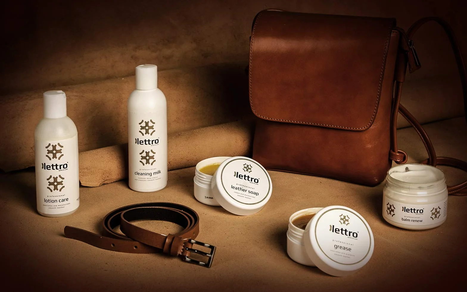 Lettro Leather Soap – Wyjątkowo Skuteczne Mydło Do Czyszczenia Obuwia Skórzanego, Preparat do Czyzszenia Skór z Efektem Odbudowywyjącym, Idealne do Obuwia i Innych Galanterii Skórzanej, 100 ml